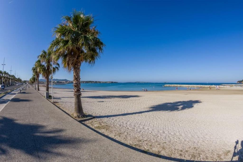 Emplacement Ideal, Vue Mer, Parking Offert Sanary-sur-Mer Kültér fotó